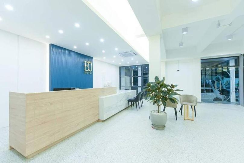 Bj City Hotel Сураттхани Экстерьер фото